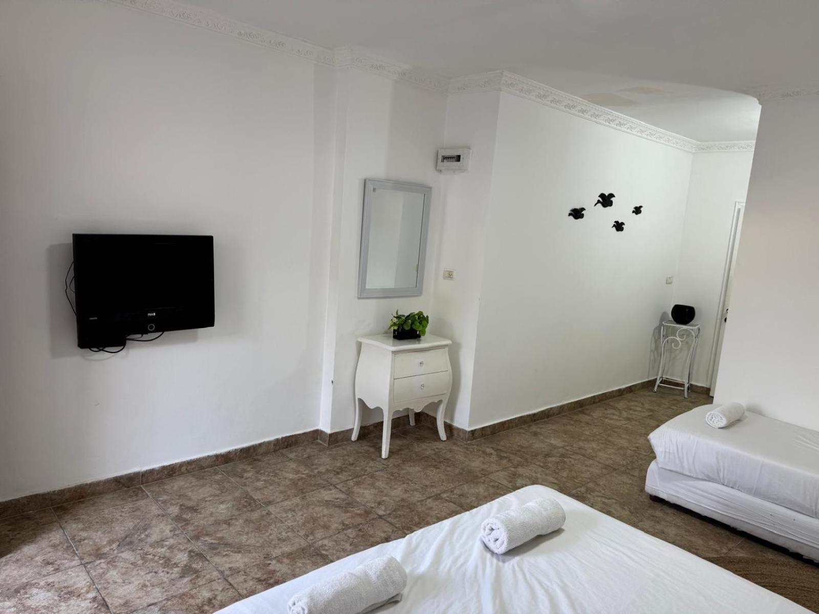 Loren Village Неве Зохар Екстериор снимка